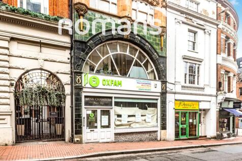 High Street, Reading, Berkshire 2 bed apartment for sale