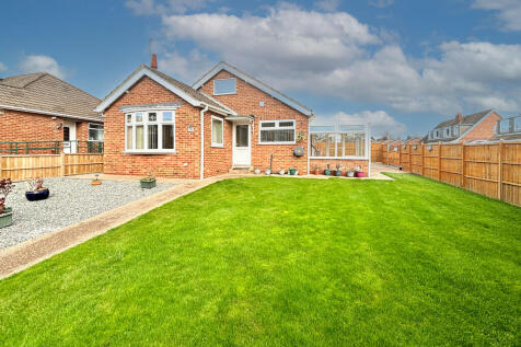 2 bedroom detached bungalow for sale