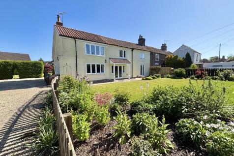 4 bedroom semi-detached house for sale