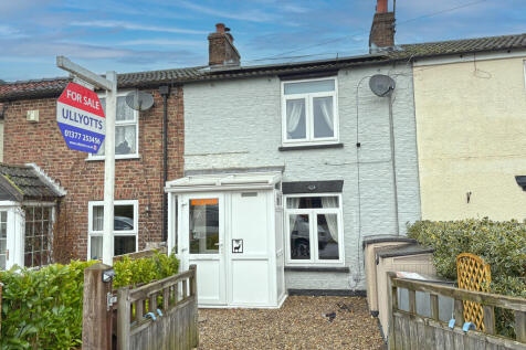 2 bedroom terraced house for sale