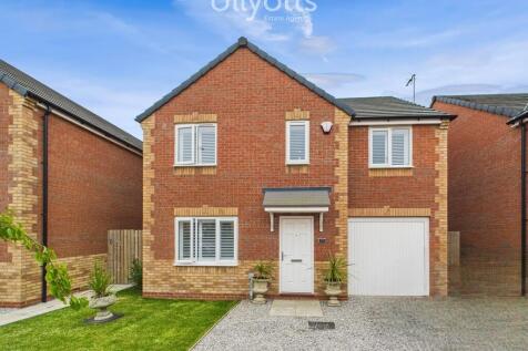 4 bedroom detached house for sale