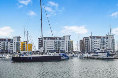 Midway Quay, Eastbourne BN23 3 bed penthouse for sale