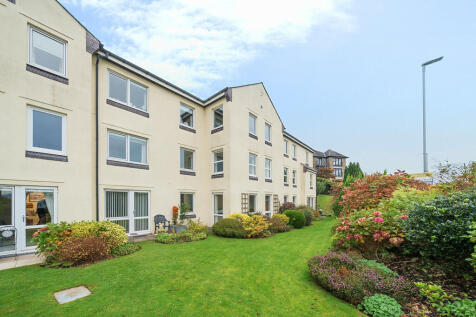 5 Strand Court,The Esplanade... 1 bed apartment for sale