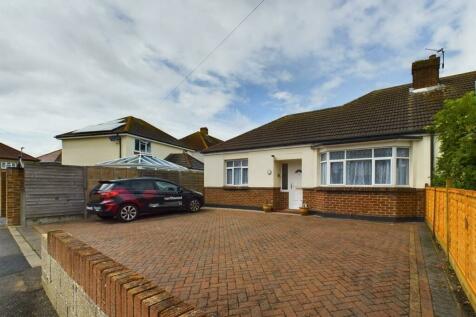 2 bedroom semi-detached bungalow for sale