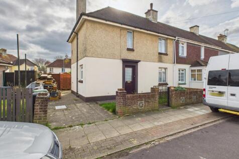 Totland Road, Portsmouth PO6 3 bed end of terrace house for sale