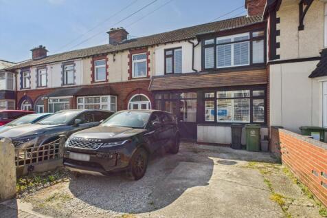 Chatsworth Avenue, Portsmouth PO6 3 bed terraced house for sale