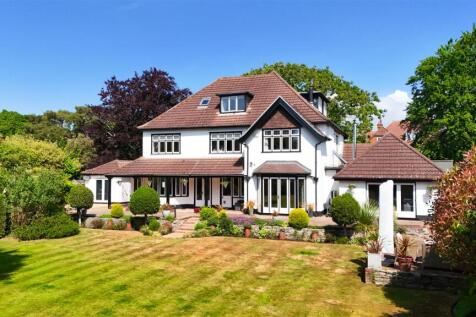 6 bedroom detached house for sale