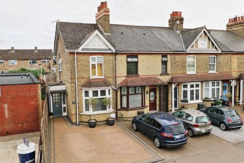 2 bedroom end of terrace house for sale