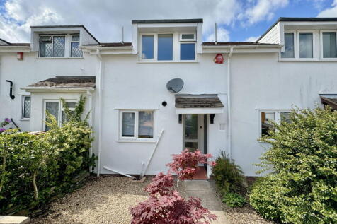 Lake View Close, Plymouth PL5 2 bed terraced house for sale