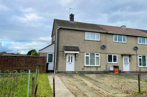 2 bedroom semi-detached house for sale