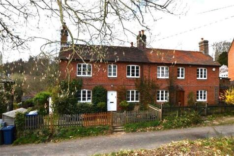 Woodland Road, Hambledon GU8 3 bed semi