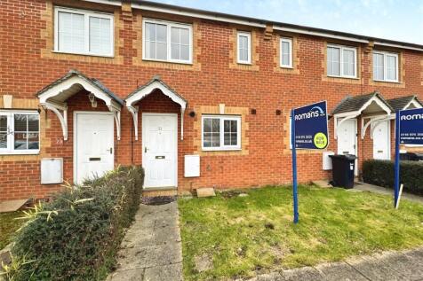 Banbury Close, Wokingham, Berkshire 2 bed terraced house for sale