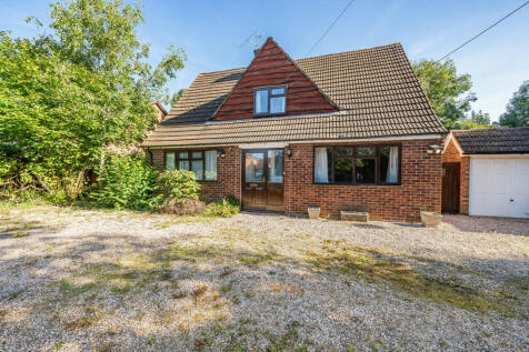 Reading Road, Winnersh, Wokingham 3 bed house for sale