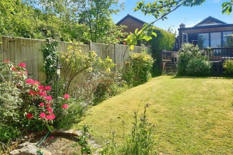 Aggisters Lane, Wokingham, Berkshire 3 bed bungalow for sale