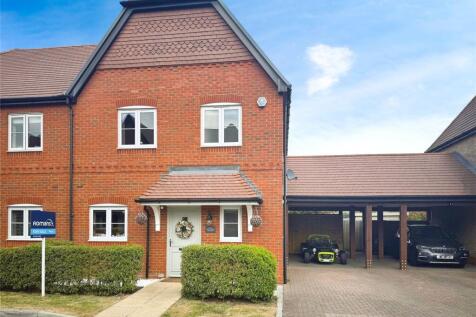 Hazylwood, Wokingham, Berkshire 4 bed semi