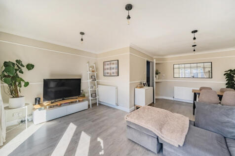 Ditchfield Lane, Finchampstead... 3 bed house for sale