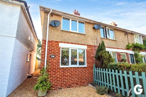 Kingsburys Lane, Ringwood, Hampshire... 2 bed end of terrace house for sale