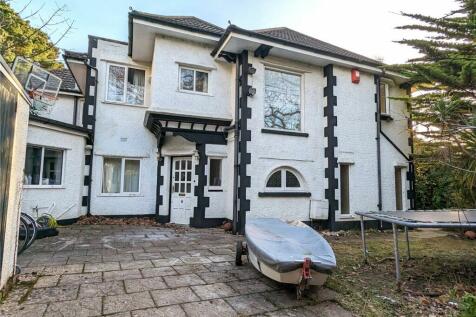 7 bedroom detached house for sale