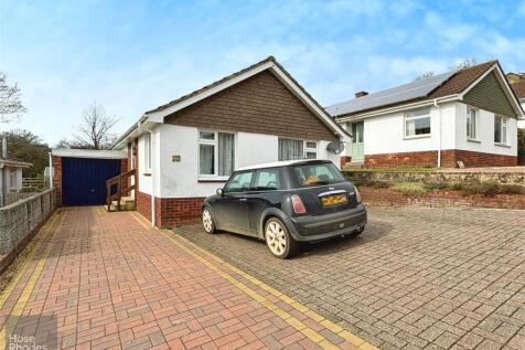 2 bedroom bungalow for sale