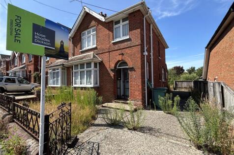 Whitesmith Road, Newport, Isle of Wight 3 bed semi