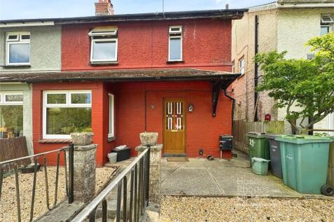 Blackwater Road, Newport, Isle of Wight 3 bed semi