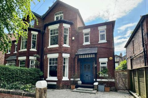 5 bedroom semi-detached house for sale