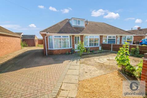 2 bedroom semi-detached bungalow for sale
