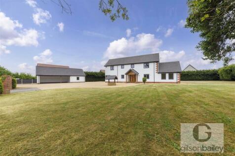 5 bedroom detached house for sale