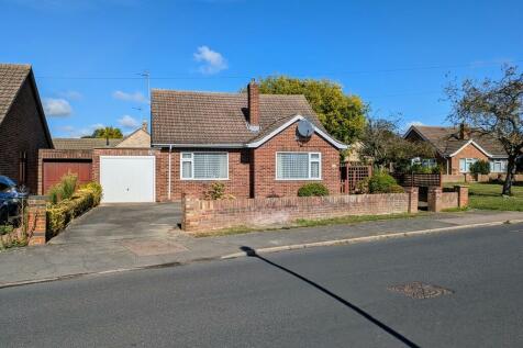 3 bedroom detached bungalow for sale