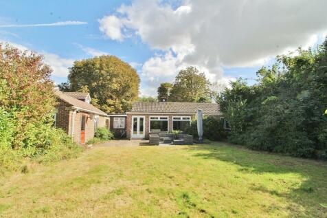 5 bedroom detached bungalow for sale