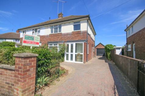 King John Avenue, King's Lynn, PE30 3 bed semi