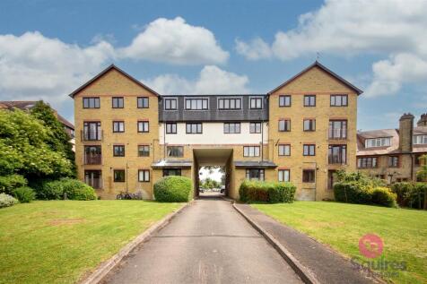 Nether Street, London 3 bed flat for sale