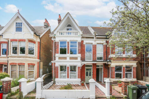 Upper Maisonette, 36 St Leonards... 3 bed flat for sale