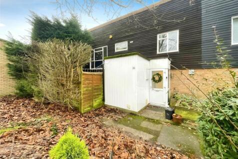 Donnybrook, Bracknell, Berkshire 1 bed maisonette for sale