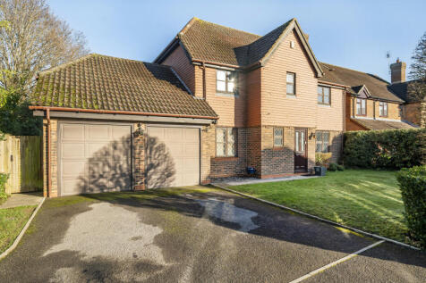 Goughs Lane, Bracknell, Berkshire 4 bed detached house for sale