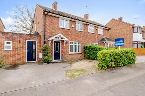 2 bedroom semi-detached house for sale