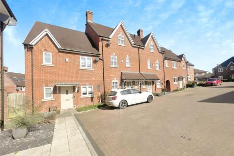 Teasel Down, Warfield, Bracknell 3 bed end of terrace house for sale