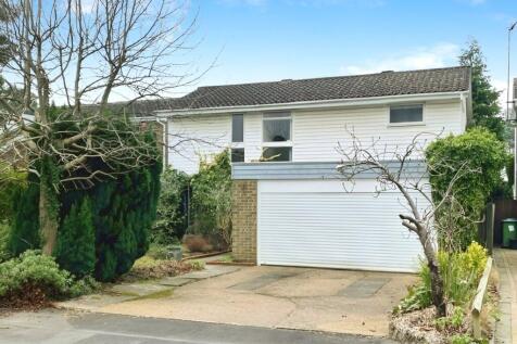 Qualitas, Bracknell, Berkshire 4 bed detached house for sale