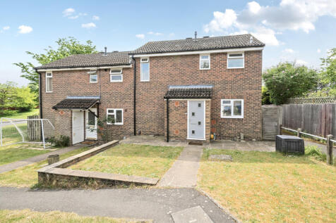 2 bedroom semi-detached house for sale