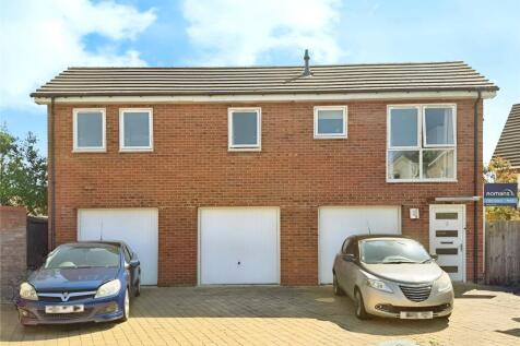 Gibson Drive, Bracknell, Berkshire 2 bed detached house for sale