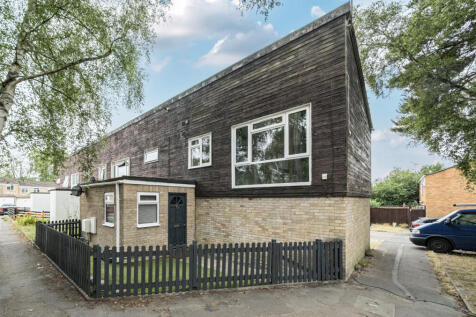 2 bedroom maisonette for sale
