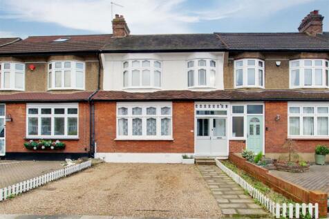 Faversham Avenue, Enfield 3 bed terraced house for sale