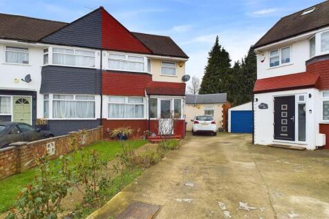 Lytton Avenue, EN3 4 bed end of terrace house for sale