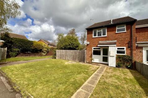 1 bedroom semi-detached house for sale