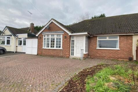 3 bedroom semi-detached bungalow for sale