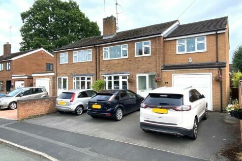 4 bedroom semi-detached house for sale