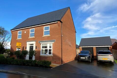 4 bedroom detached house for sale