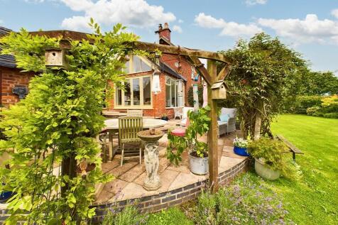 Jug Bank, Ashley, Market Drayton 4 bed detached house for sale