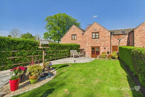 3 bedroom terraced house for sale
