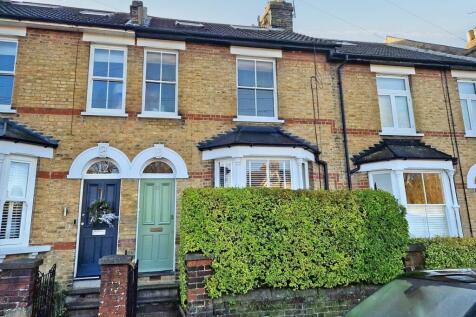 4 bedroom terraced house for sale